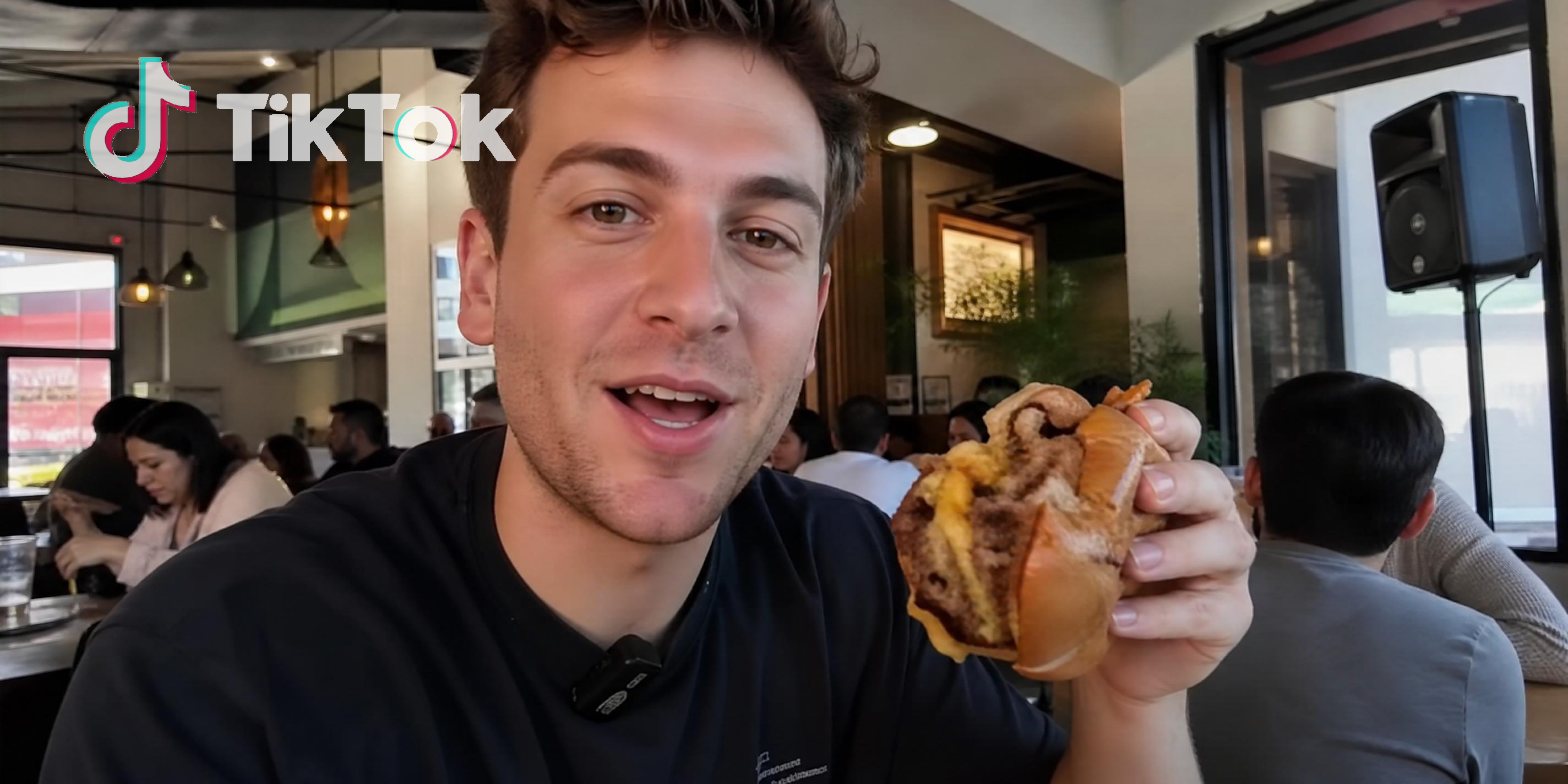 Remove platform logos from social clips