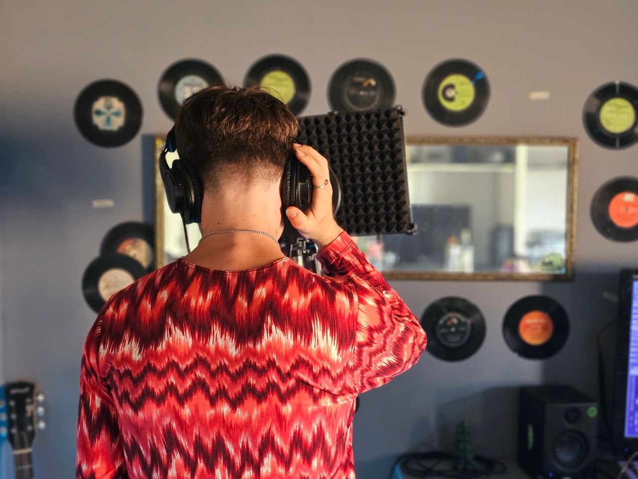 prevent background noise from recording